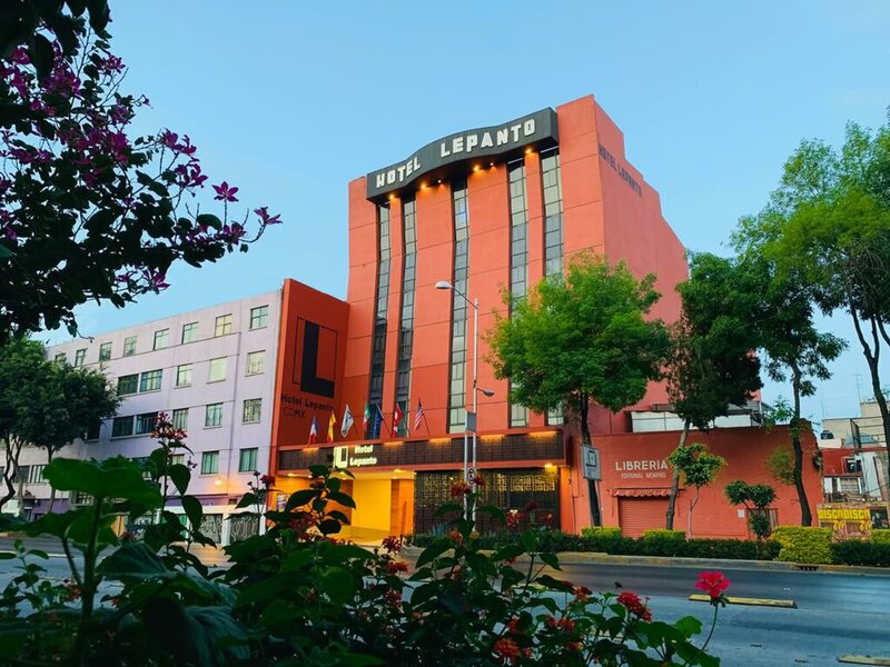 Гостиница Hotel Lepanto