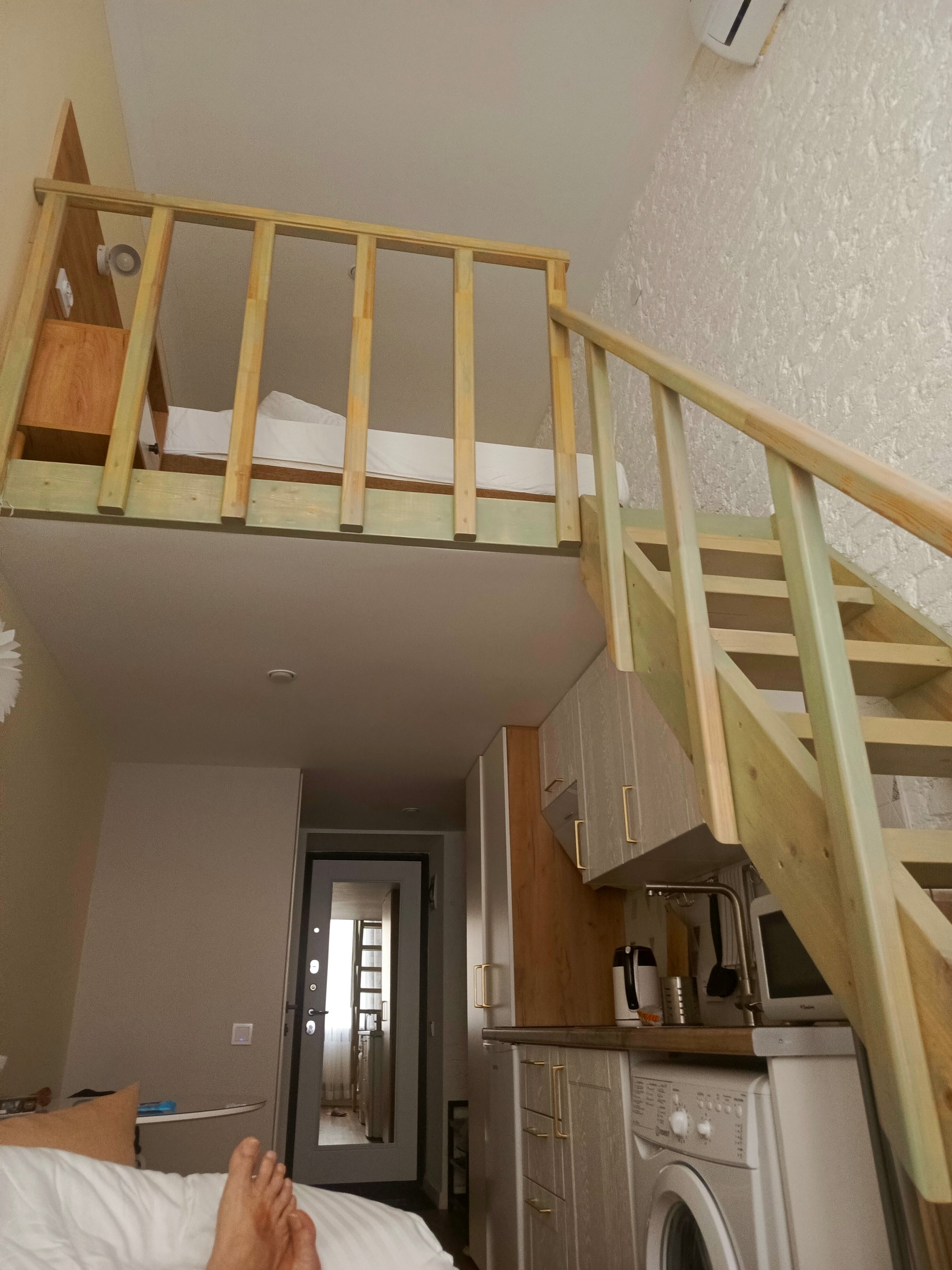 Фото Loft and Home Apartments