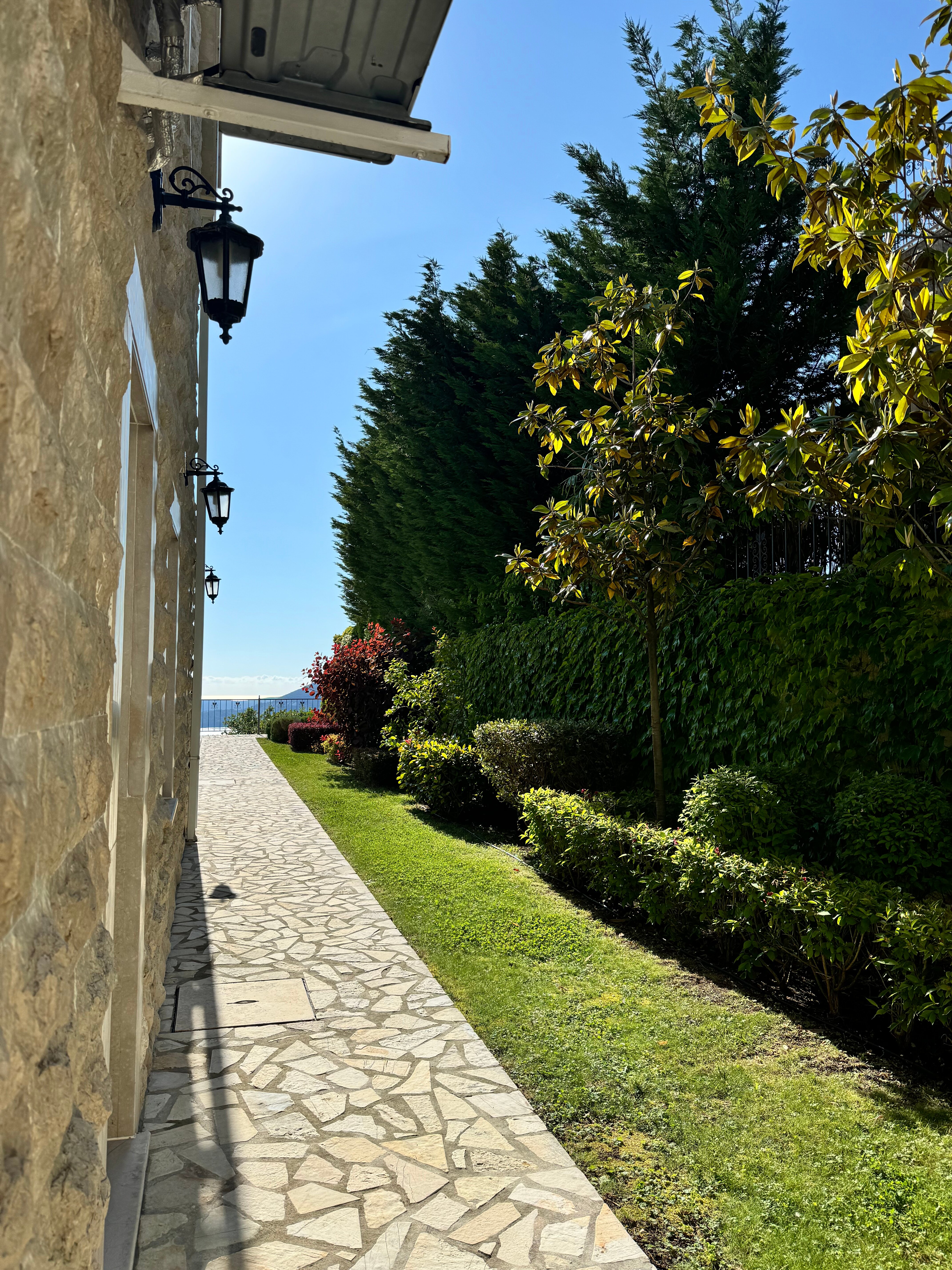 Фото Oak Leaf Residences