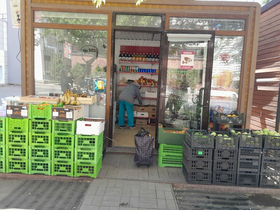 Greengrocery Fruit and Vegetable Store, Astana, photo