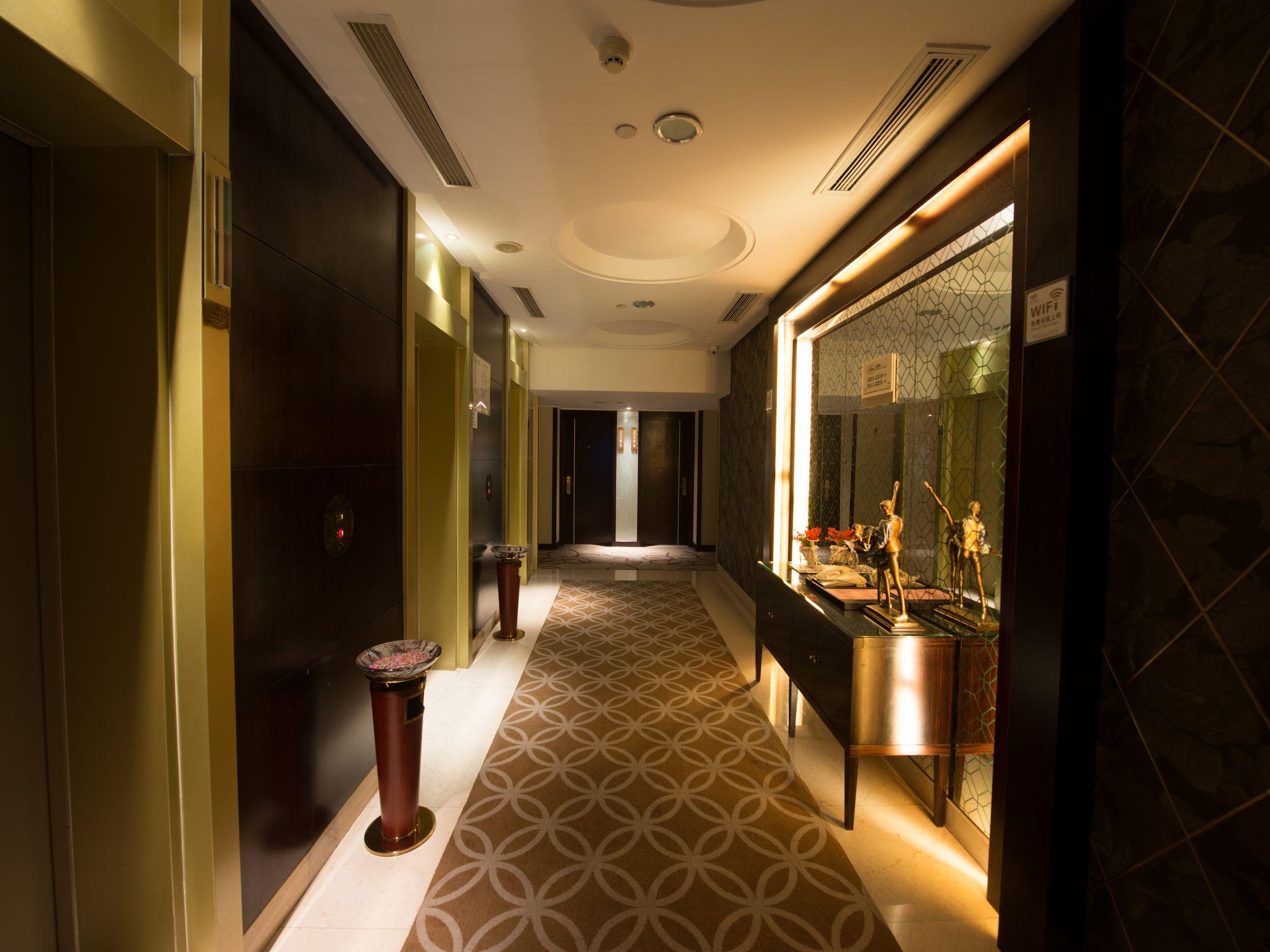 Фото Yimei Plaza Hotel