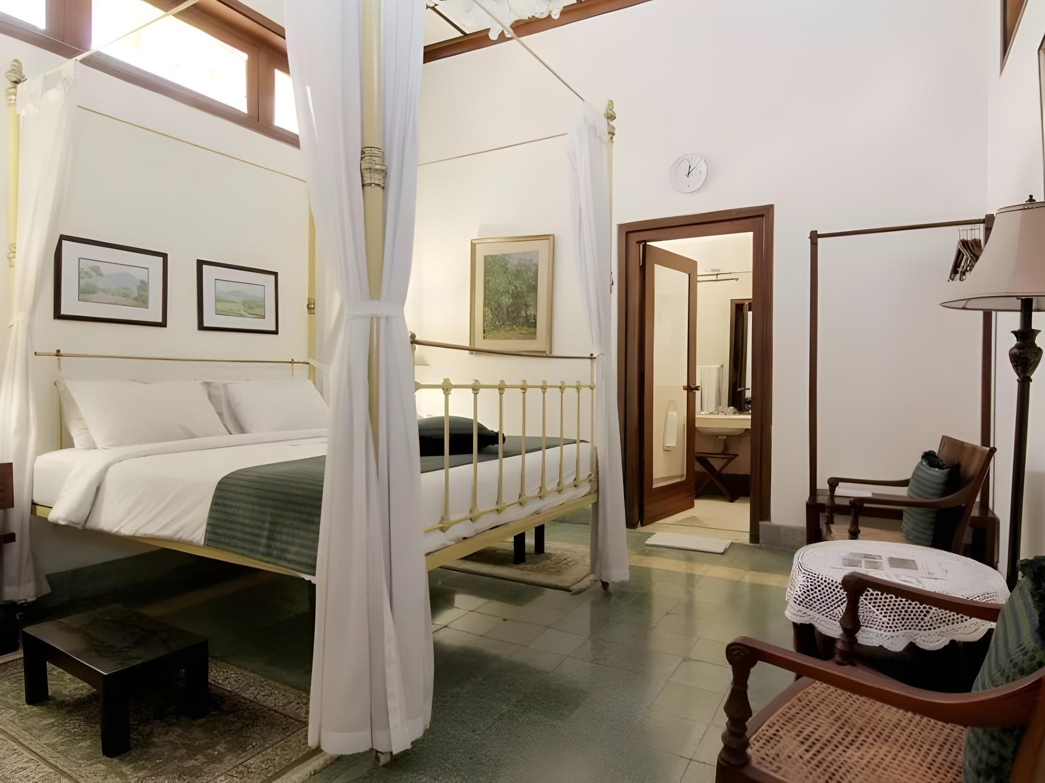 Фото Roemahkoe Heritage Hotel