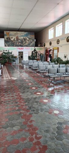 Кәрі ханымдар үлкен клиторды мастурбациялайды