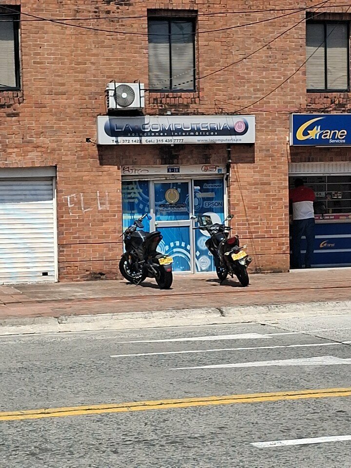 Computer repairs and services La Computeria - Mantenimiento de computadores, Cali, photo