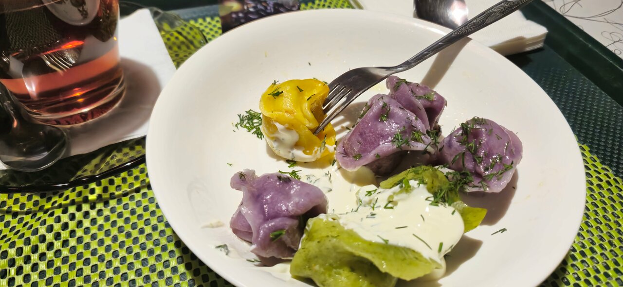 «Уютные кафе в Волжском: лучшие места с наградой «Хорошее место»» фото материала