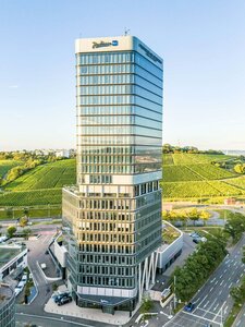 Гостиница Radisson Blu Hotel At Porsche Design Tower Stuttgart