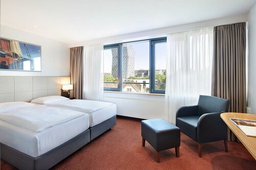 Гостиница Hotel Hafen Hamburg в Гамбурге