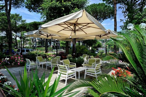 Гостиница Hotel Suisse в Червии