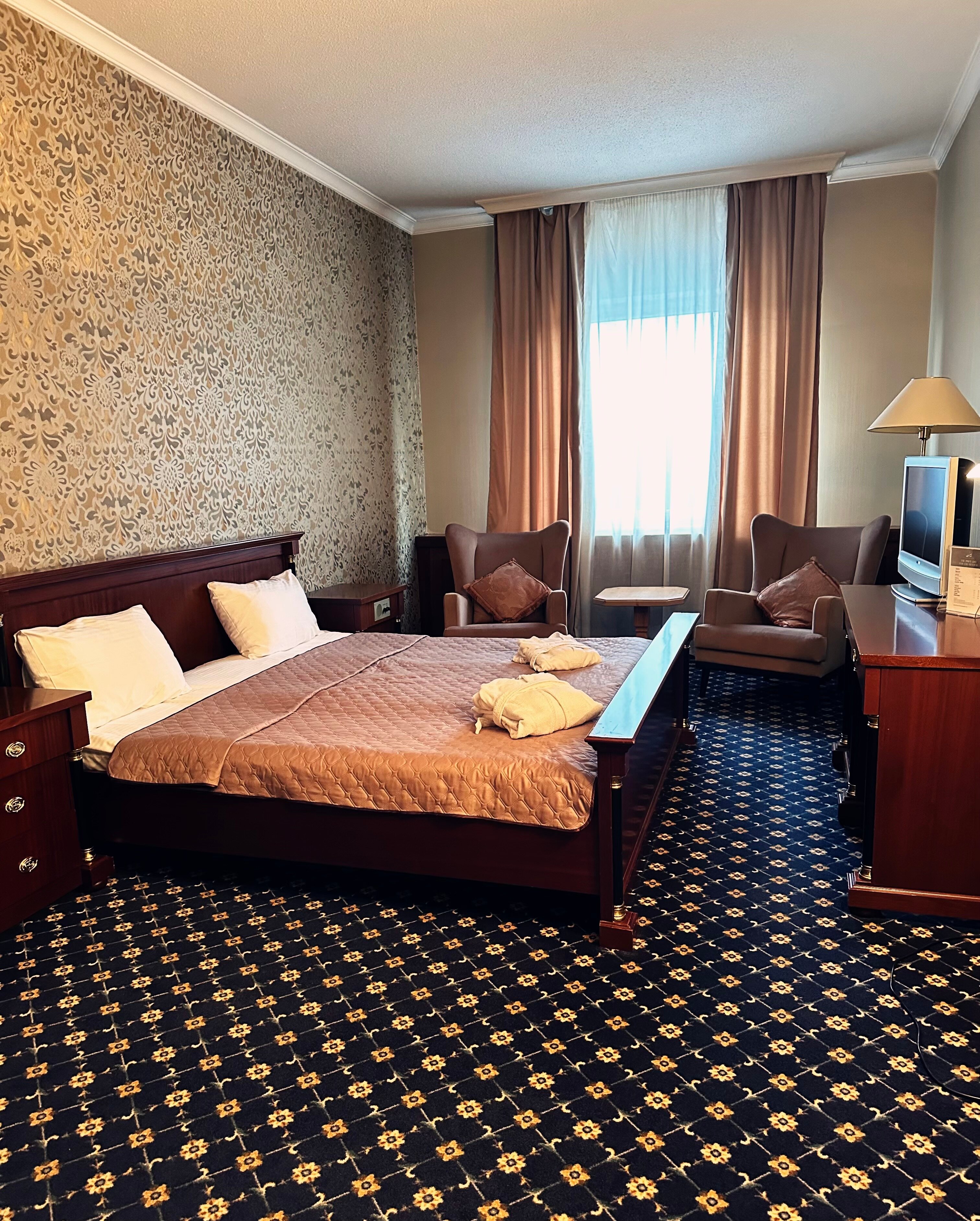 Фото Протон