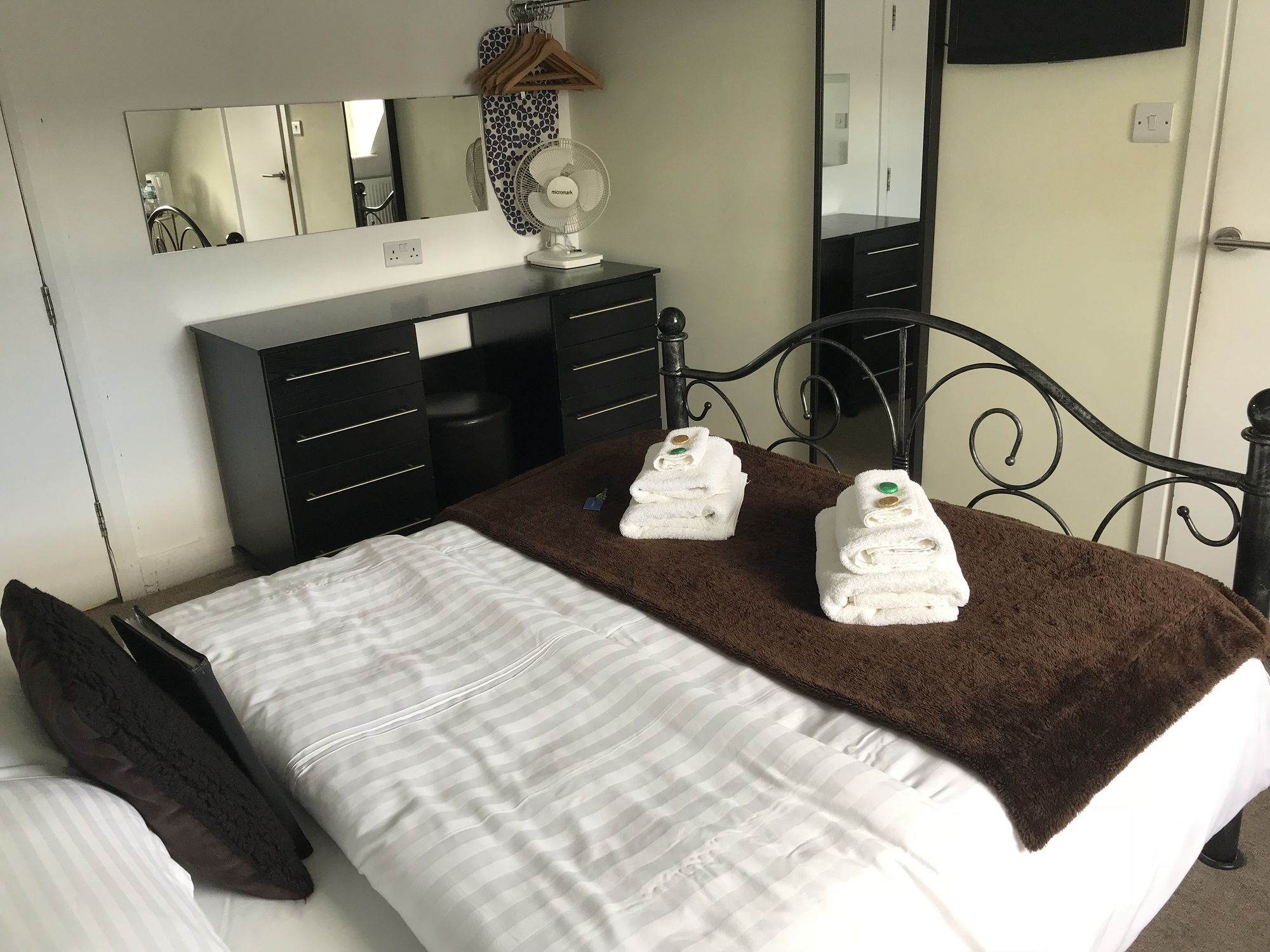 Фото Kempfield House Hotel