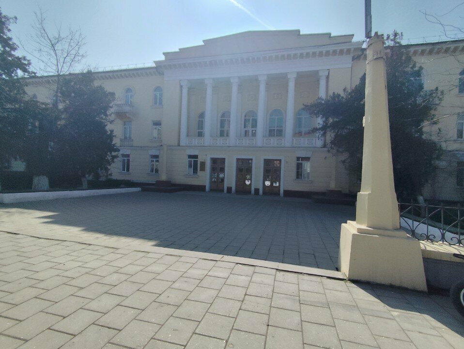 Education infrastructure Filologichesky Fakultet Dagestanskogo Gosudarstvennogo Universiteta, Fgbou Vpo, Makhachkala, photo