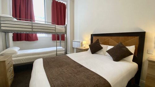 Гостиница Russ Hill Hotel
