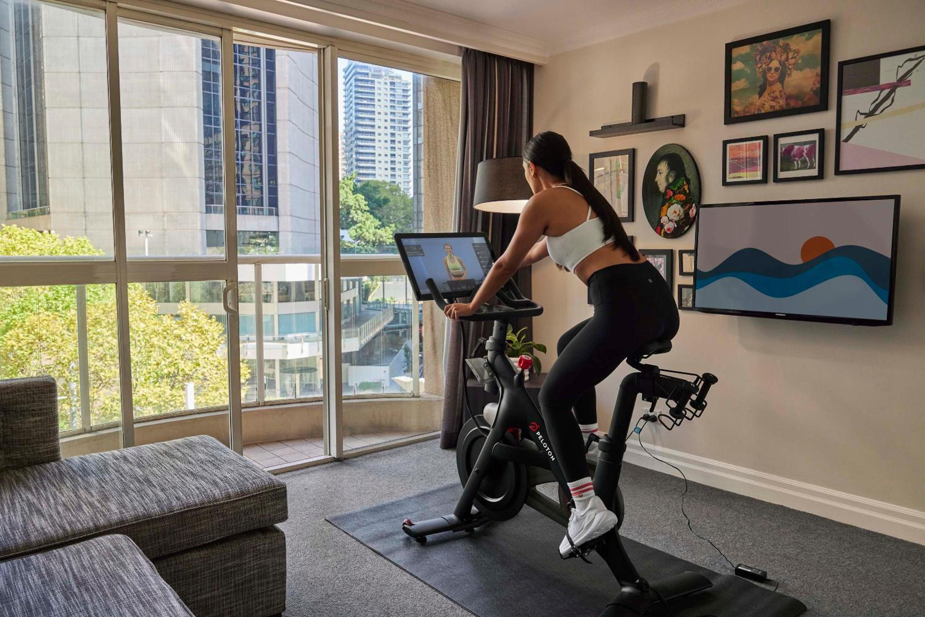 Фото Mantra 2 Bond Street Sydney