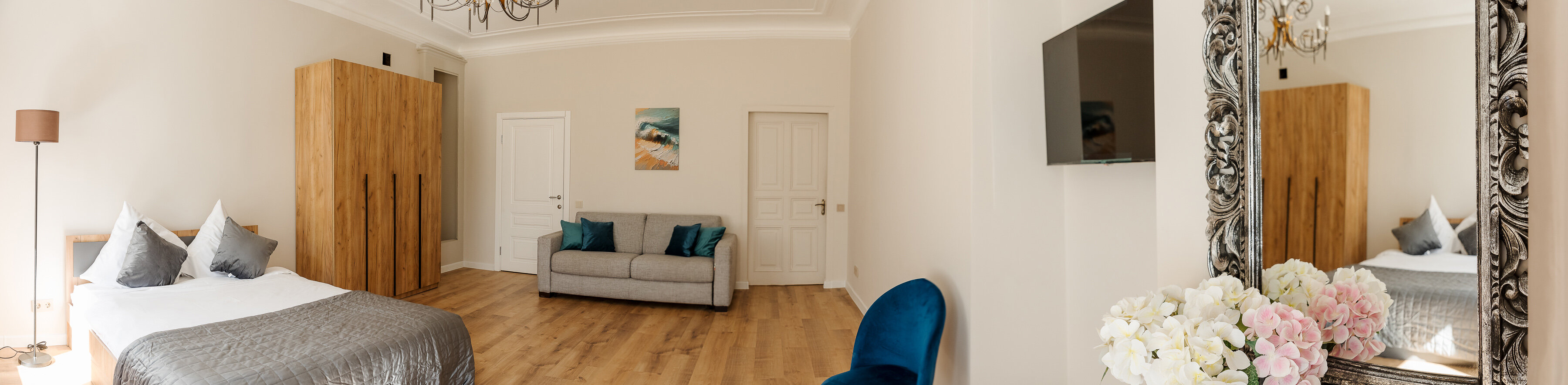 Фото 300 метров от Эрмитажа