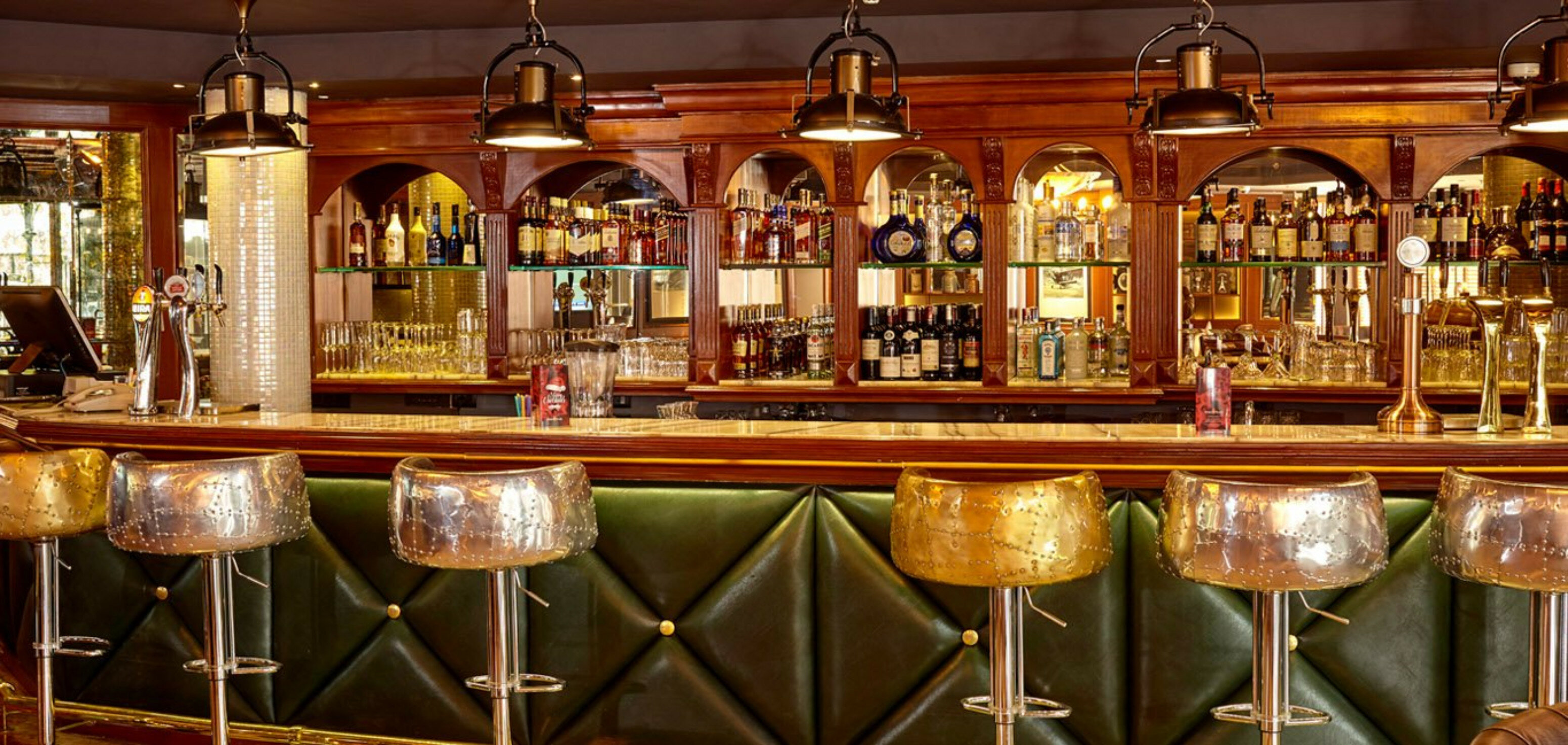 Фото Hotel The Royal Plaza