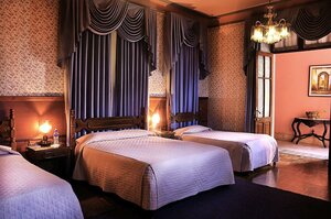 Гостиница Capital Plaza Hotel