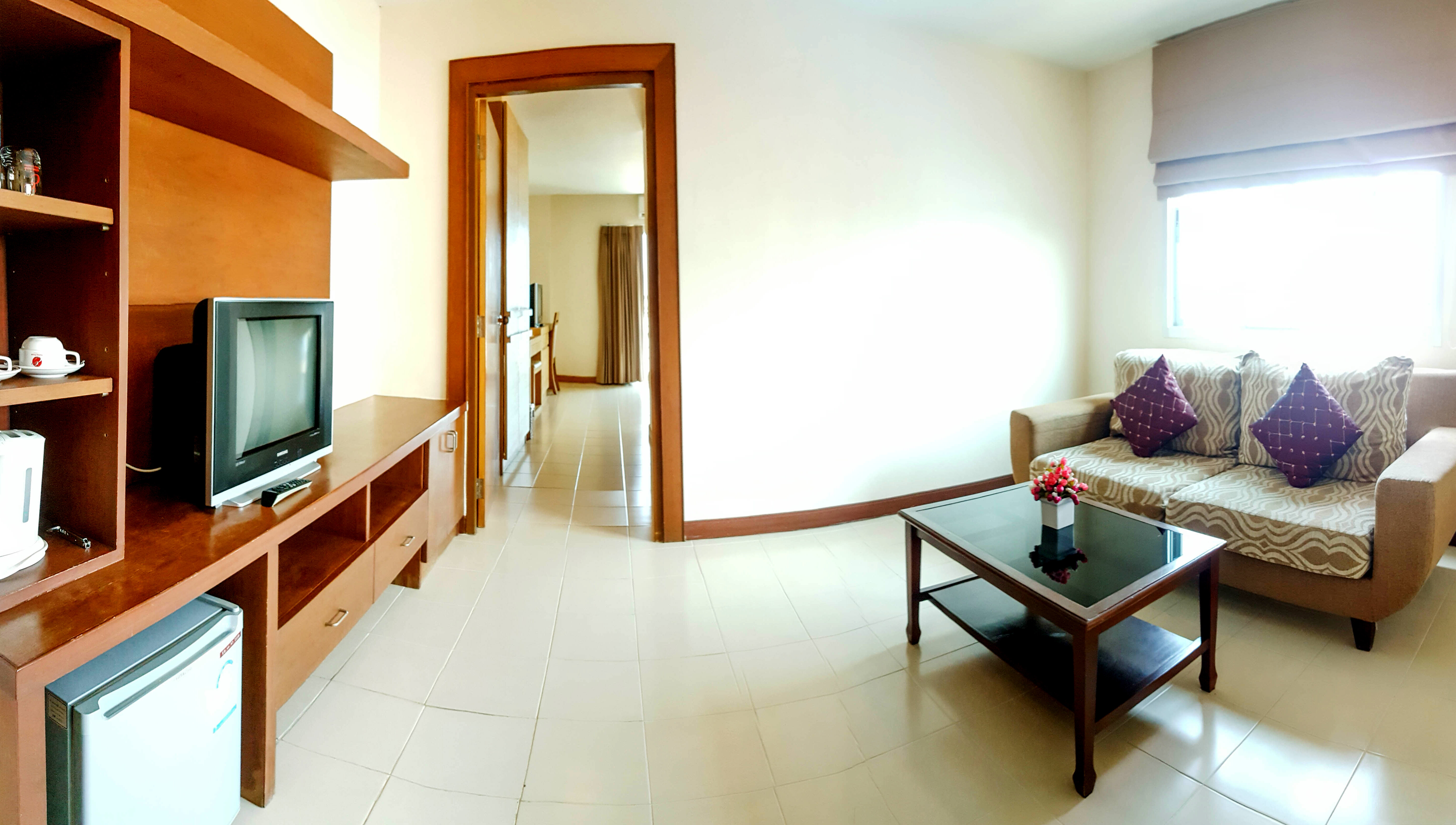 Фото Eastiny Plaza hotel