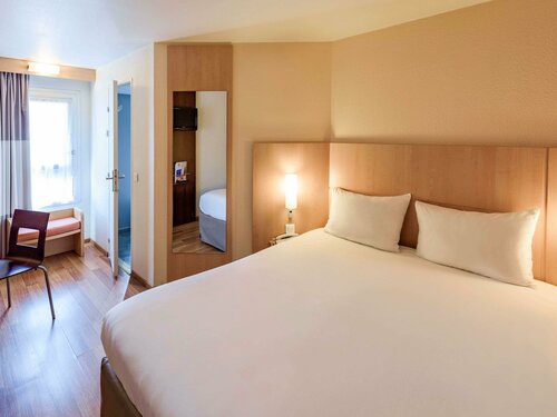 Гостиница ibis Авиньон Центр Pont de l'Europe