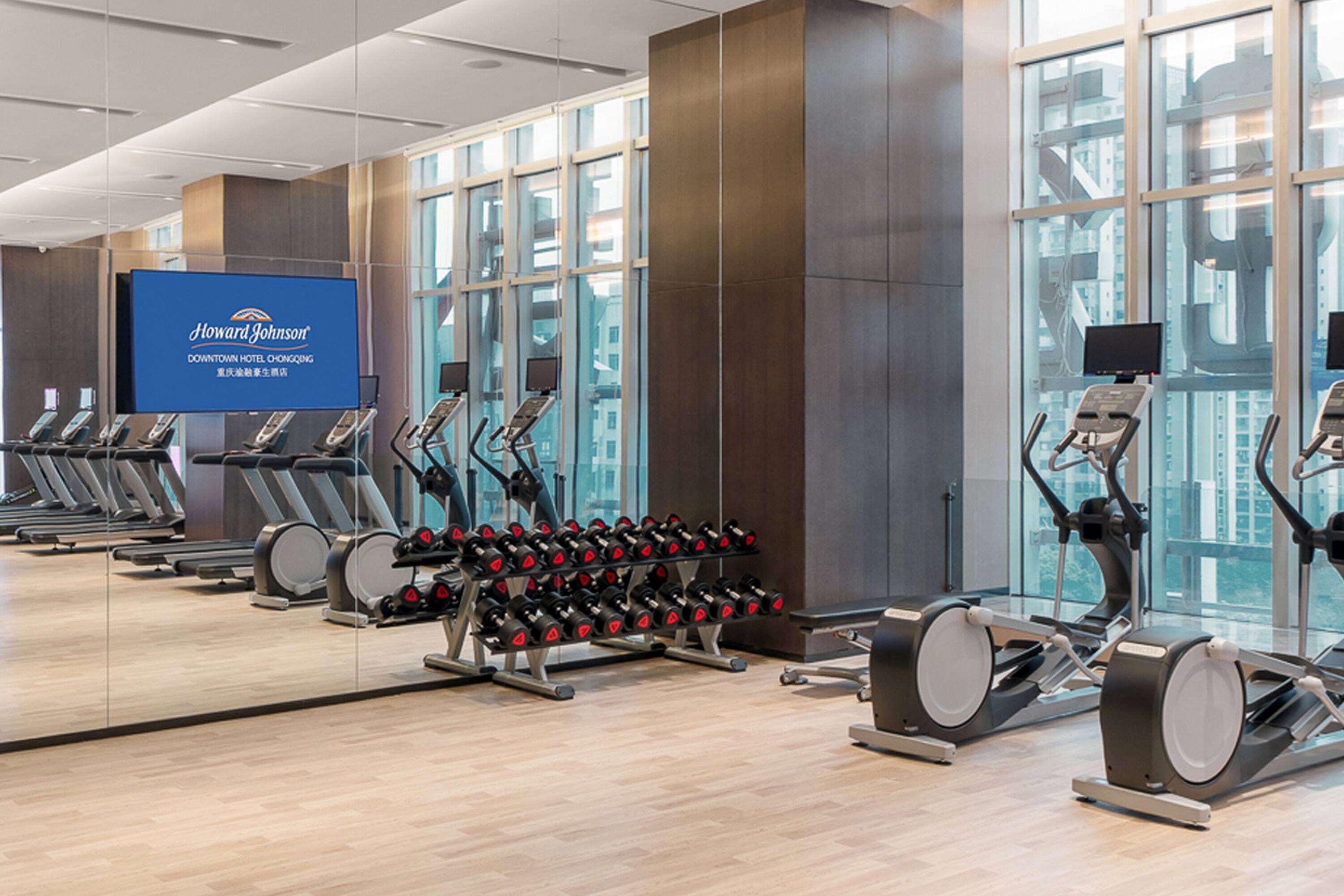 Фото Howard Johnson Wyndham Downtown Hotel Chongqing