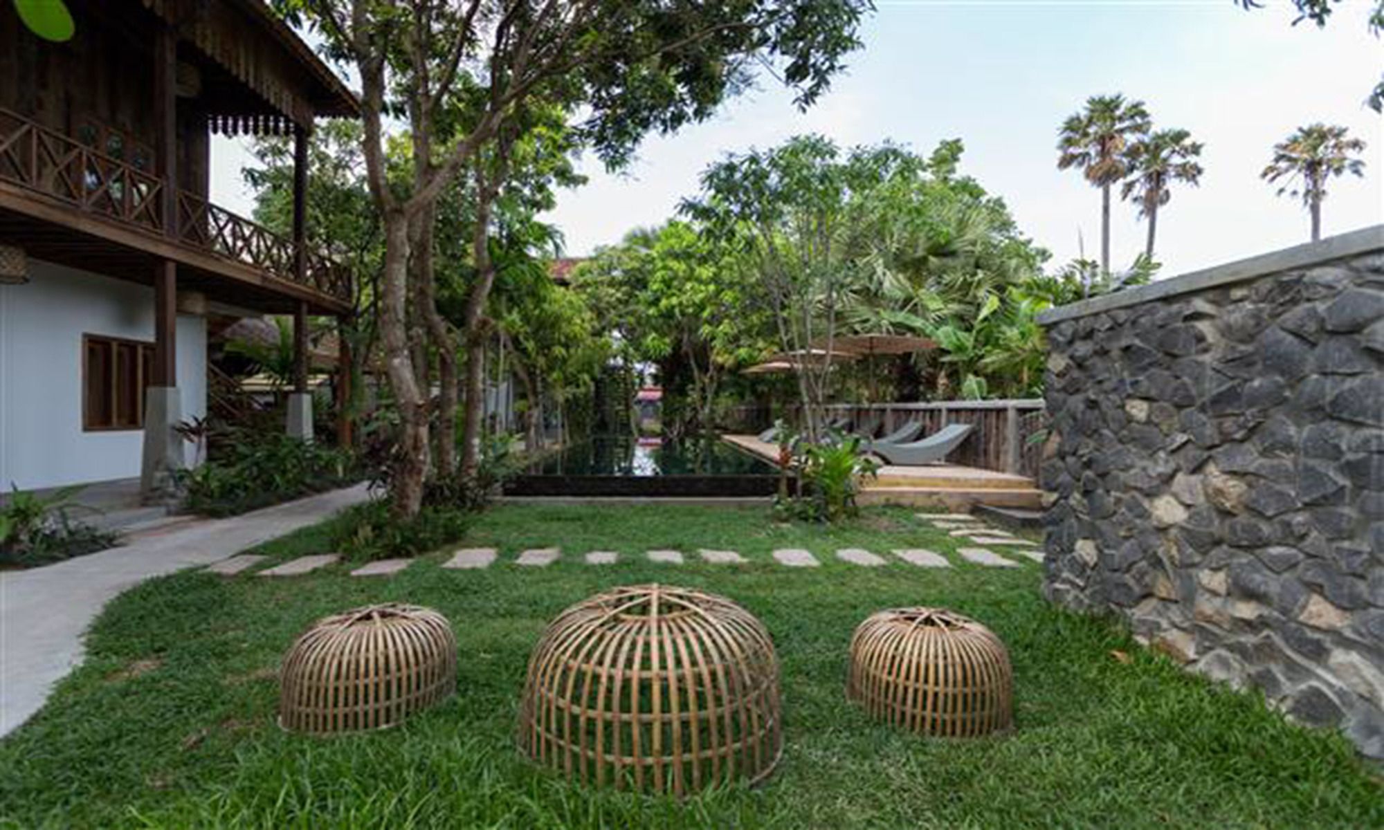 Фото Isann Lodge