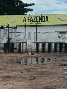 Afazenda (Luanda, Rua 12 de Julho), bar, pub