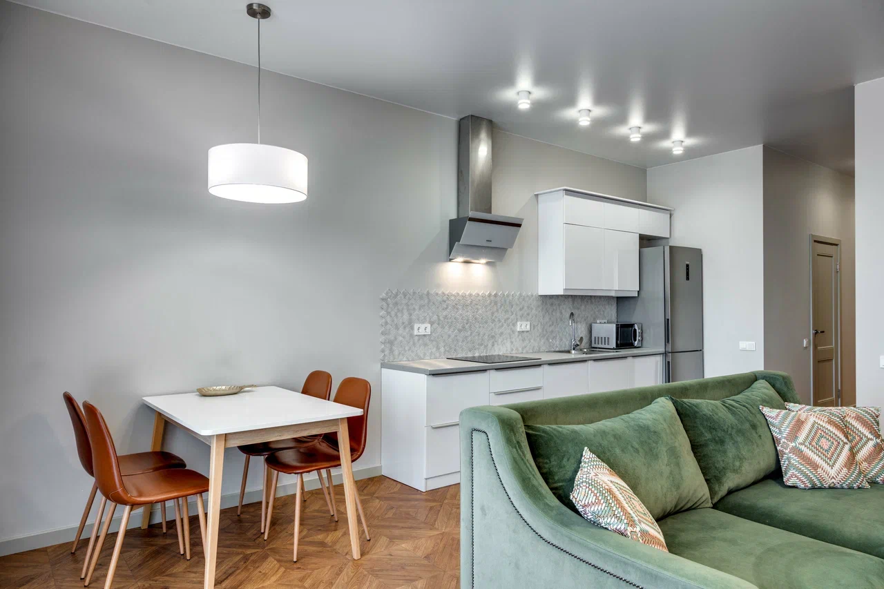 Фото Фамилия Делюкс