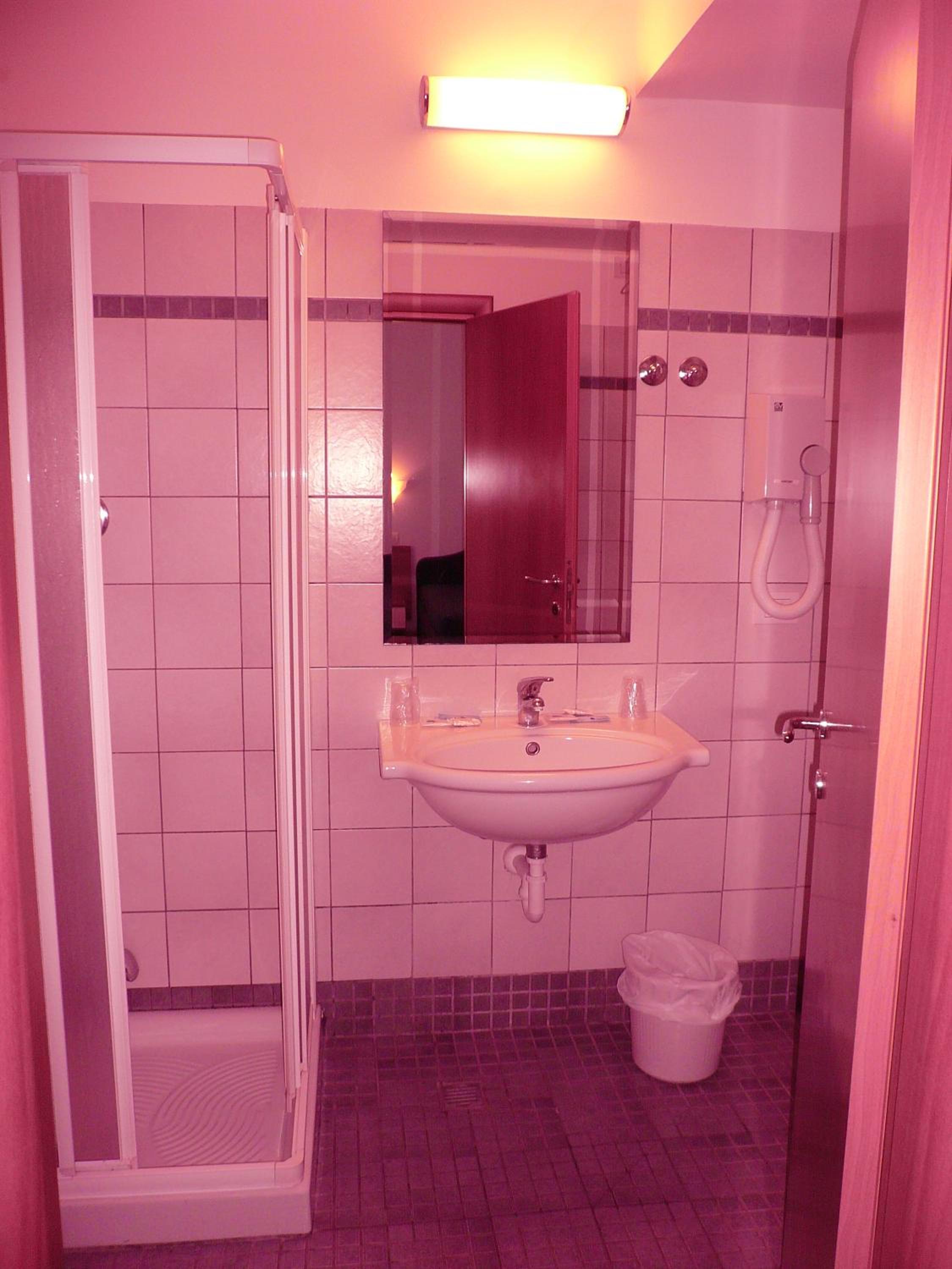 Фото Hotel Iones