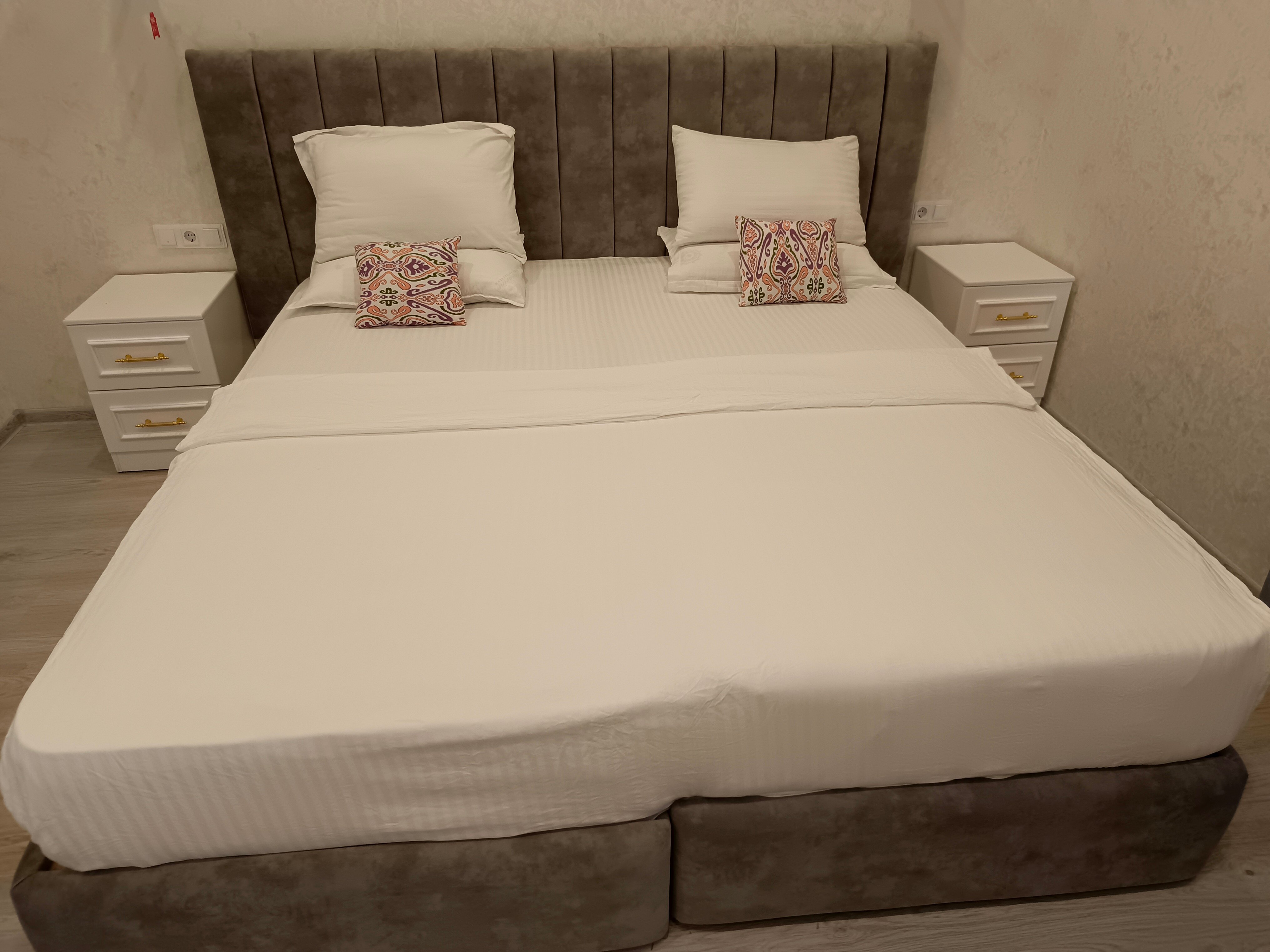 Фото Bibihojar Hotel