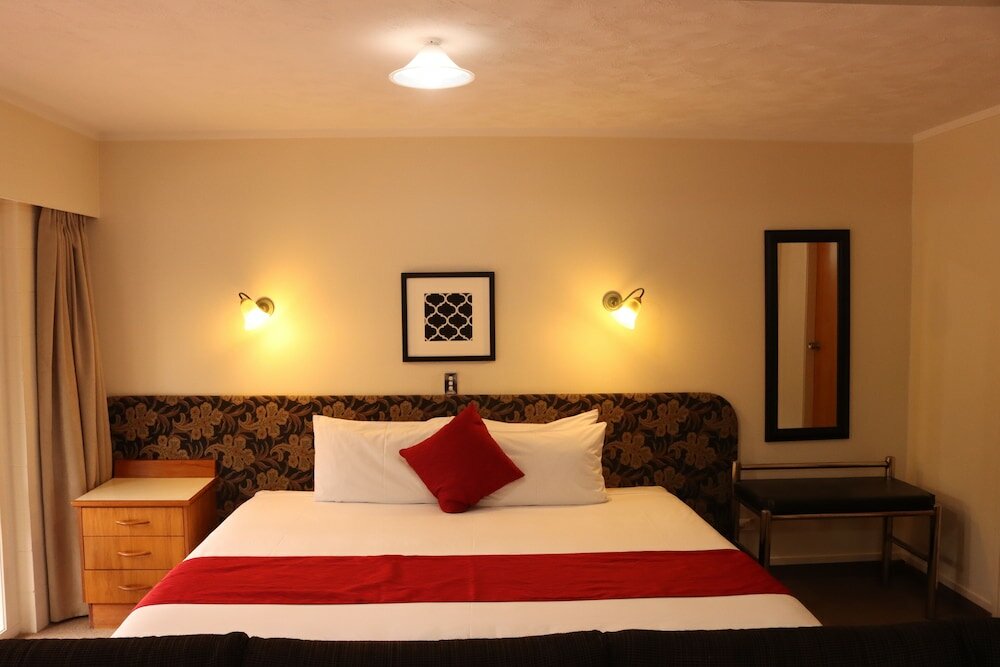 Фото Beetham Park Motel