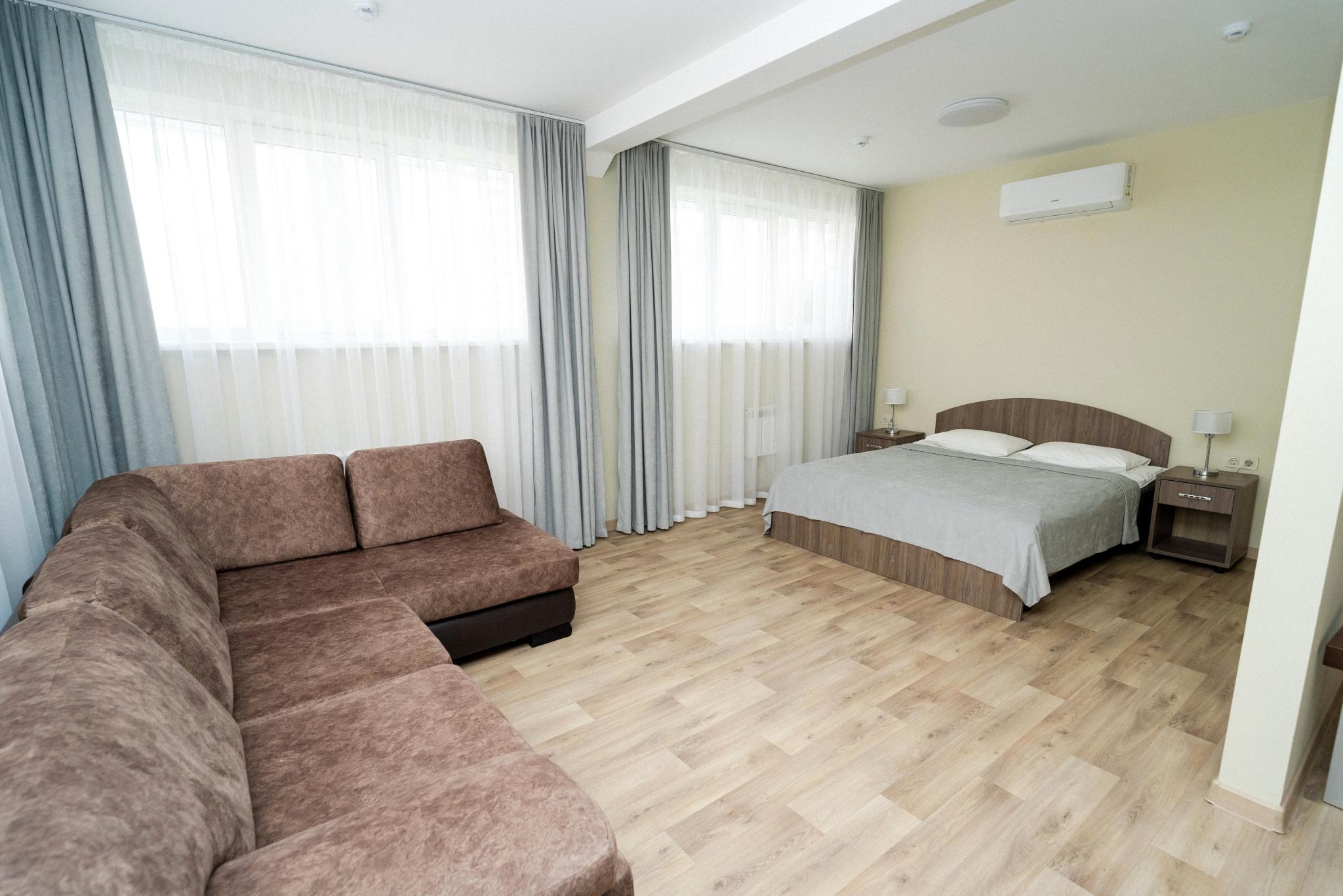 Фото Петровский