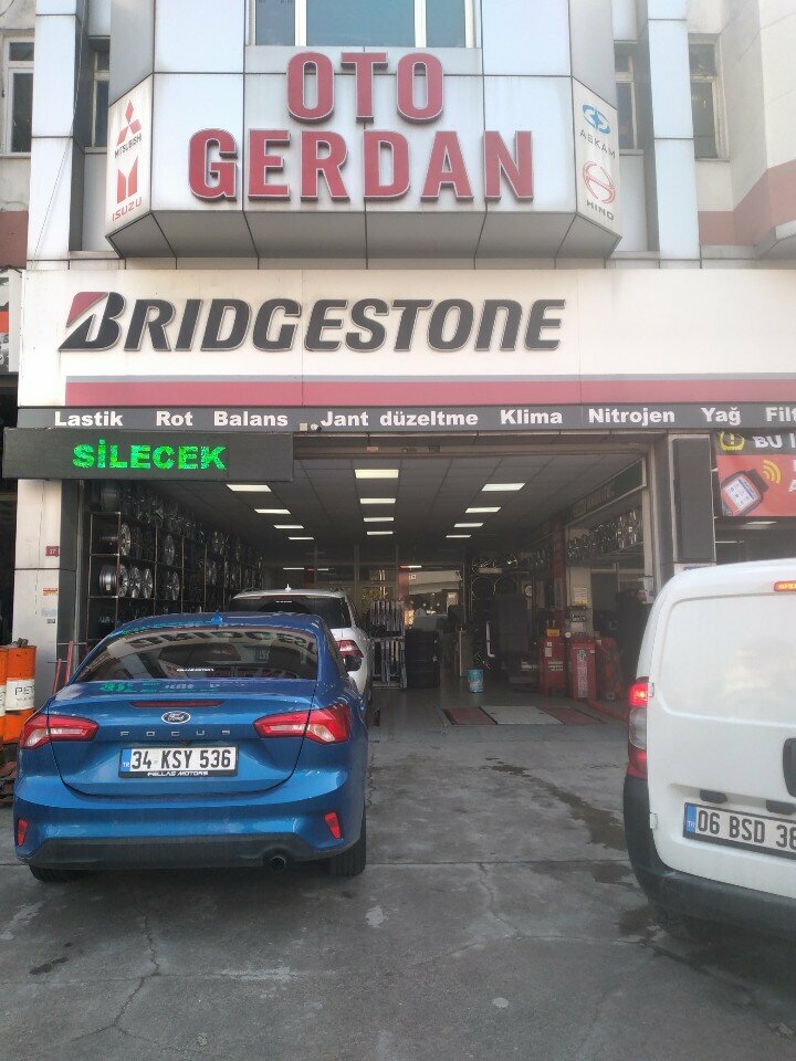 Tire service Imaj Automotive, Istanbul, photo