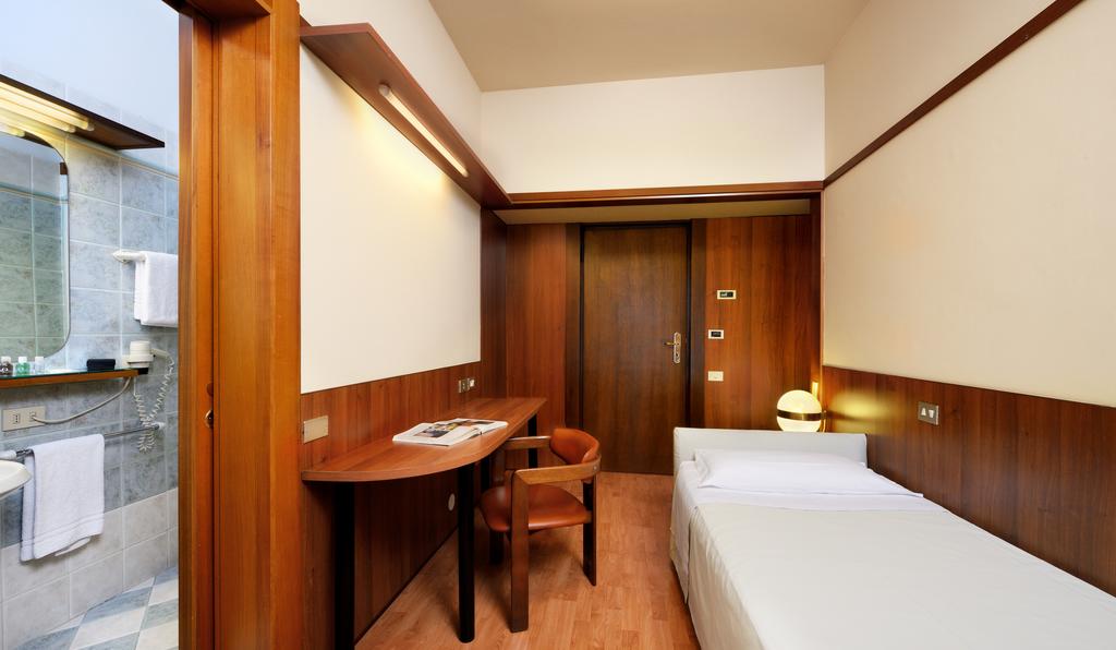 Фото Grand Hotel Elite