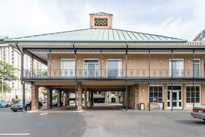 Гостиница Quality Inn Downtown Historic District