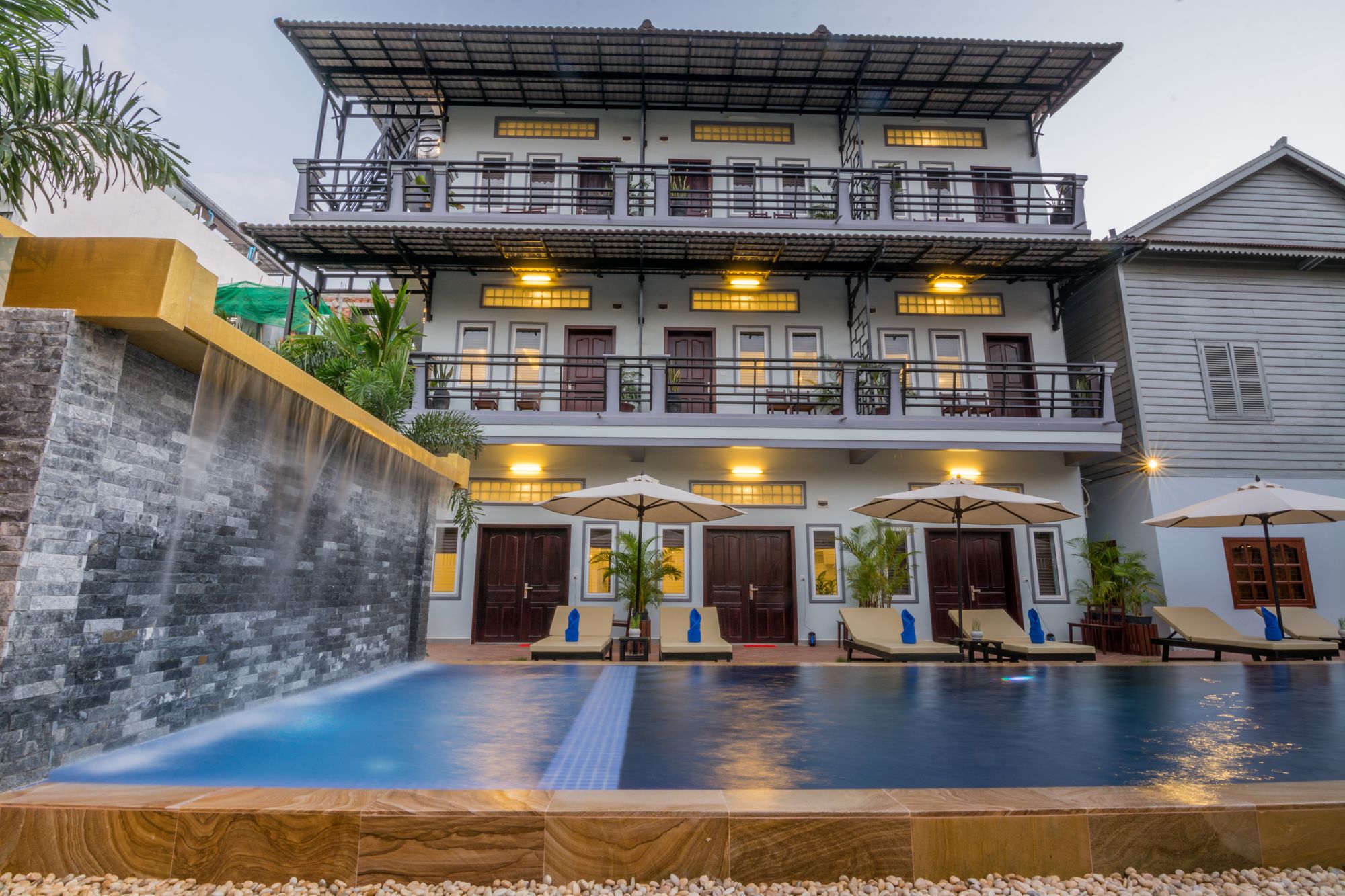 Фото The Local Time Village