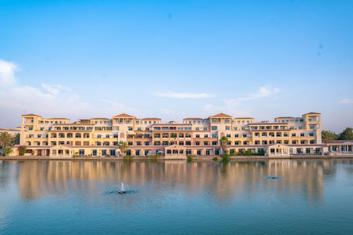 Гостиница Copthorne Lake View в Дубае
