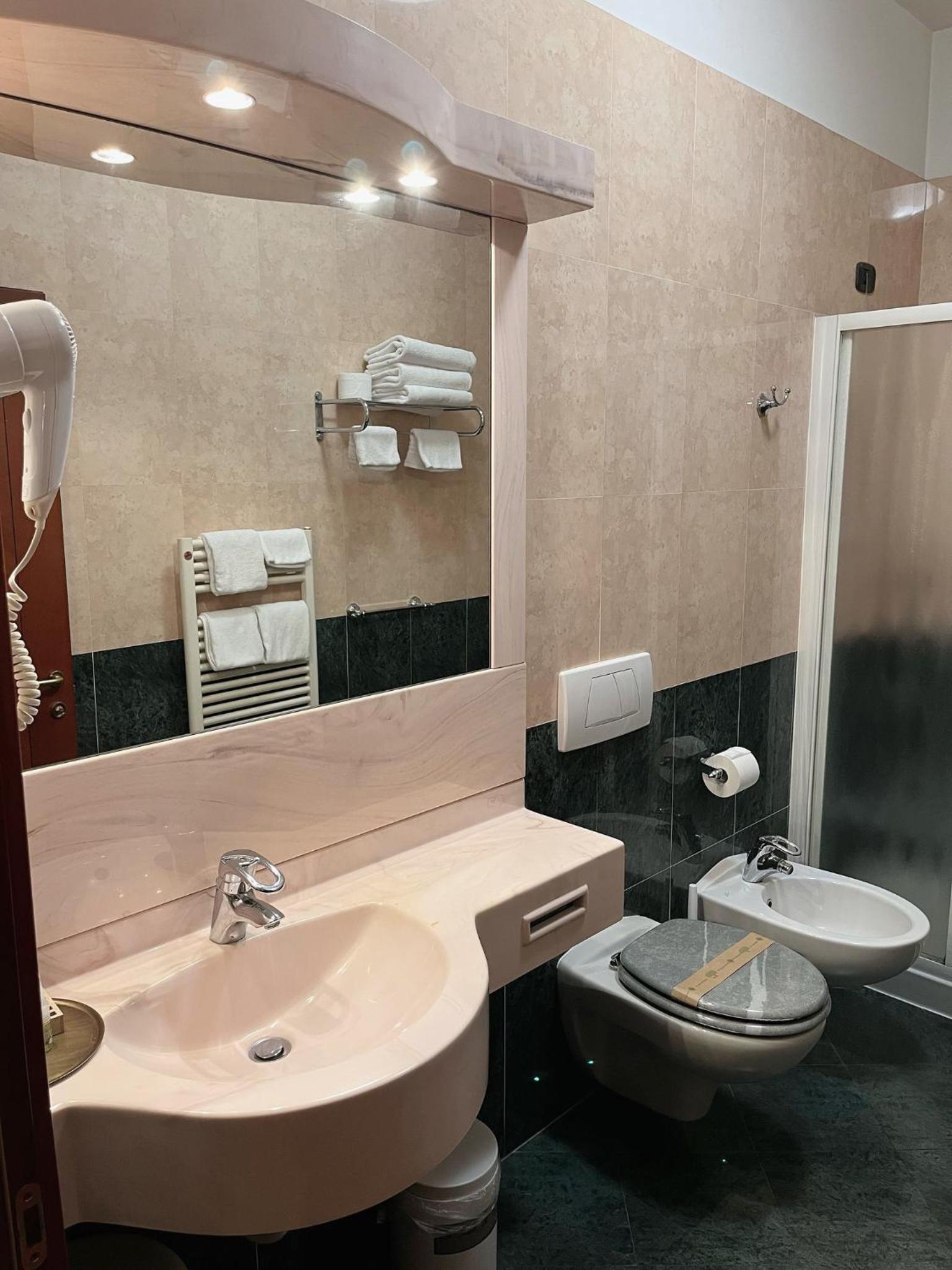 Фото Hotel Valganna