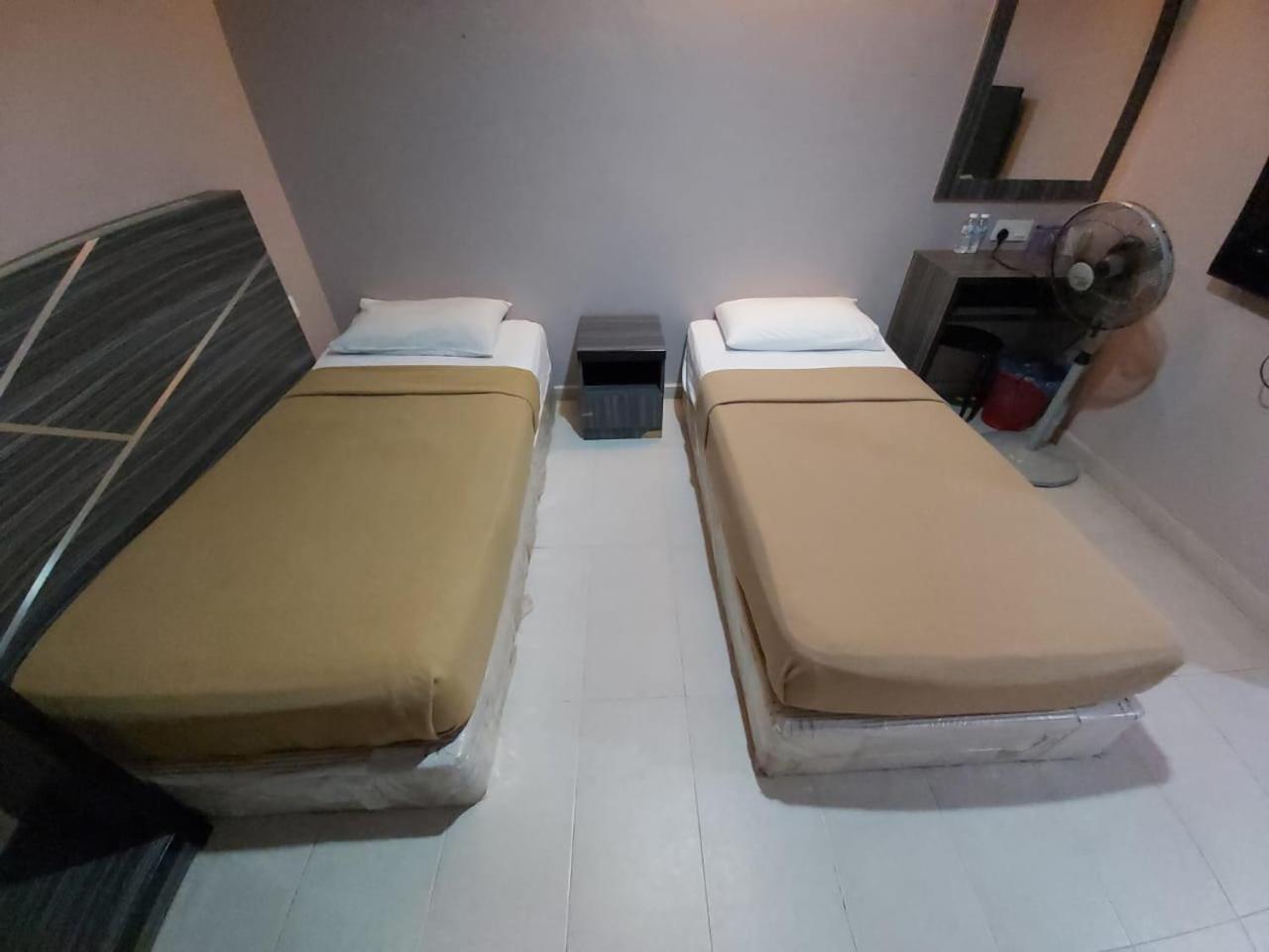 Фото Al Huda Hotel