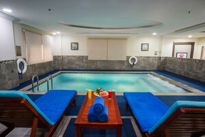 Гостиница Gloria Inn Hotel