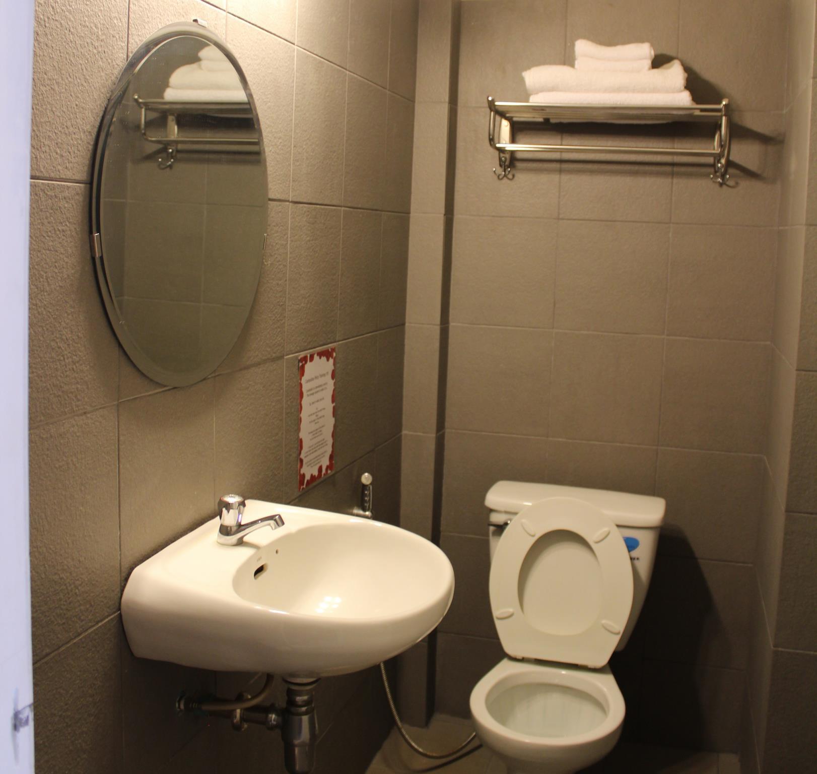 Фото Seven Candles Guesthouse