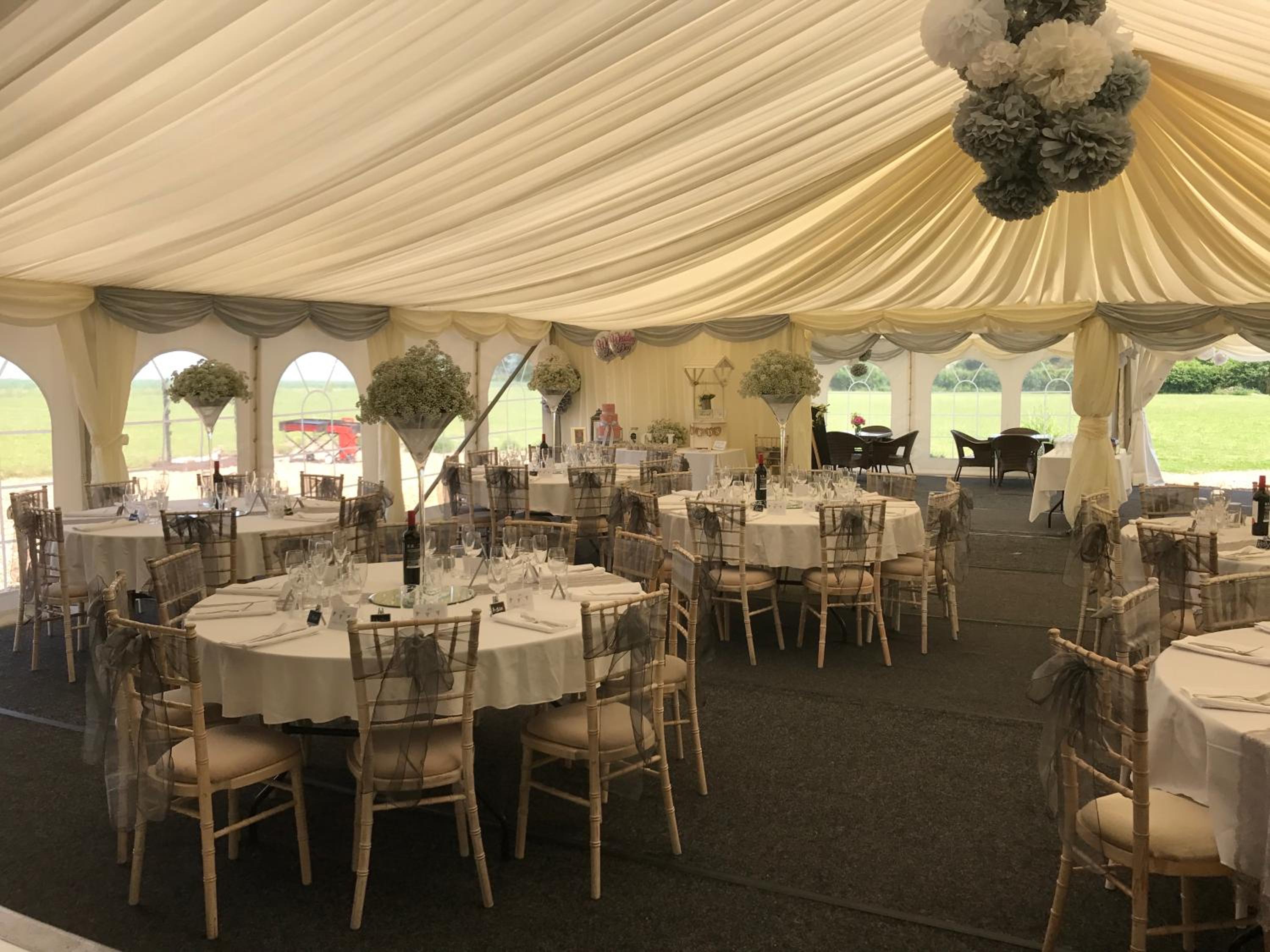 Фото Coach House Hotel