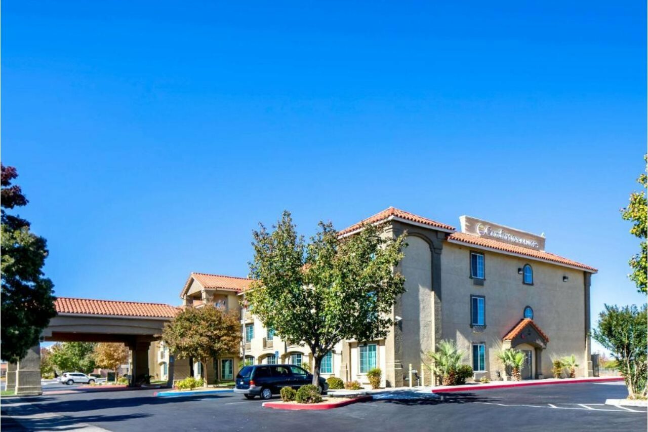 Фото Comfort Inn & Suites Lancaster Antelope Valley