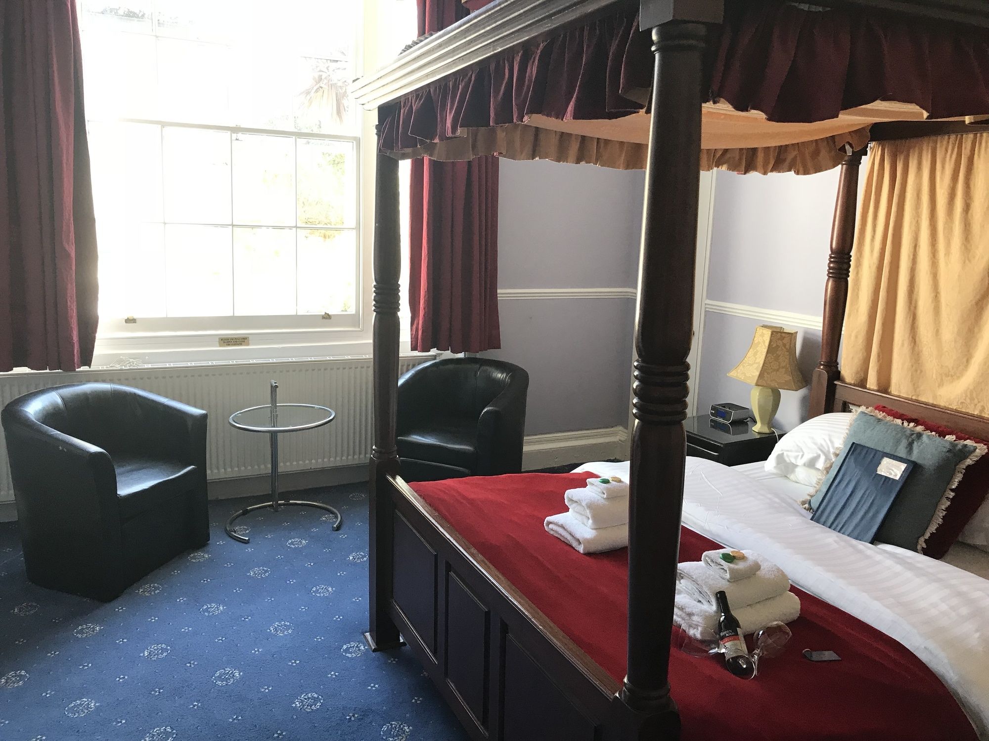 Фото Kempfield House Hotel