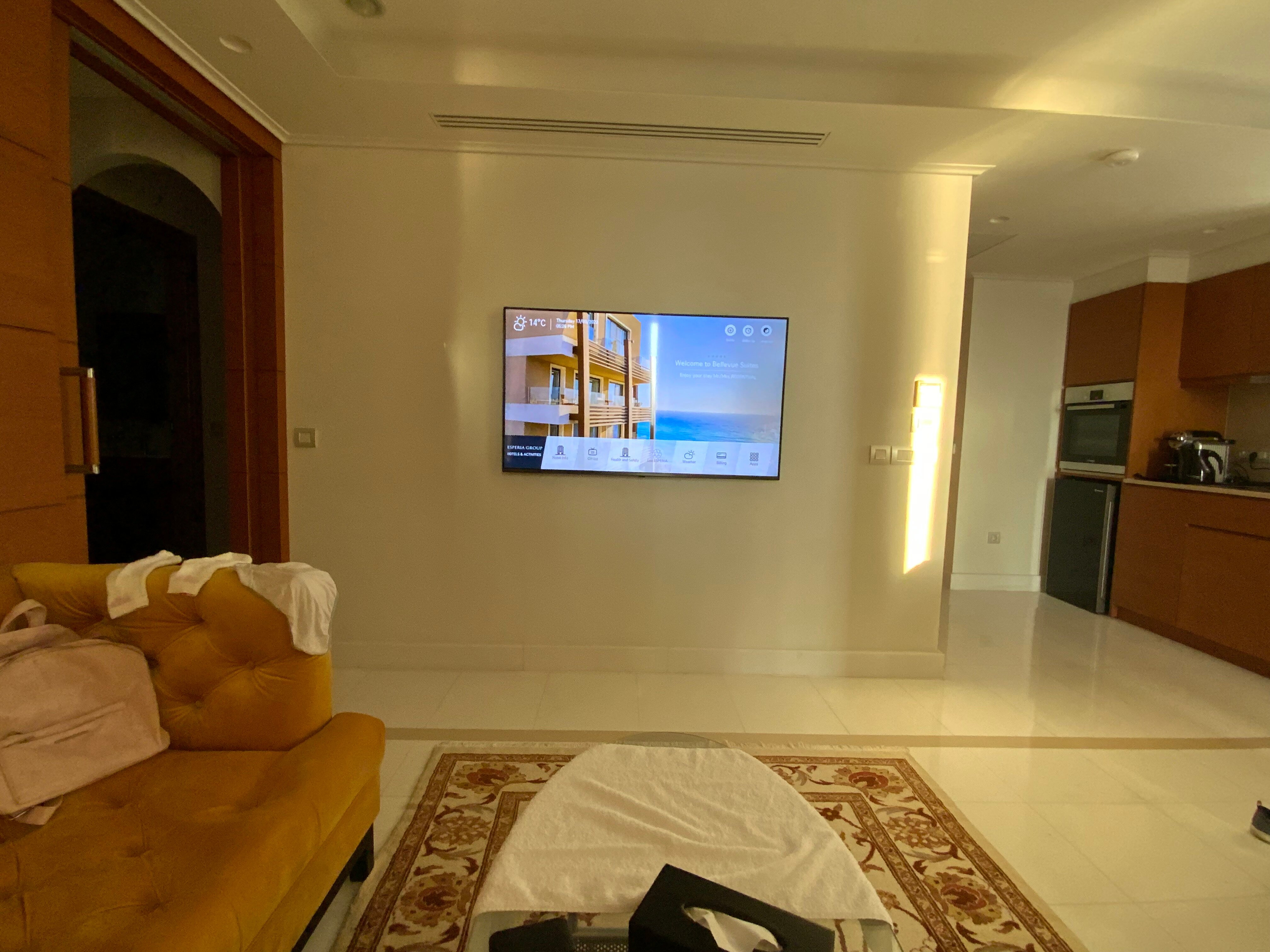 Фото Bellevue On The Beach Suites