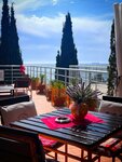 Гостевой дом над пляжем Массандра (улица Дражинского, 23А), hotel
