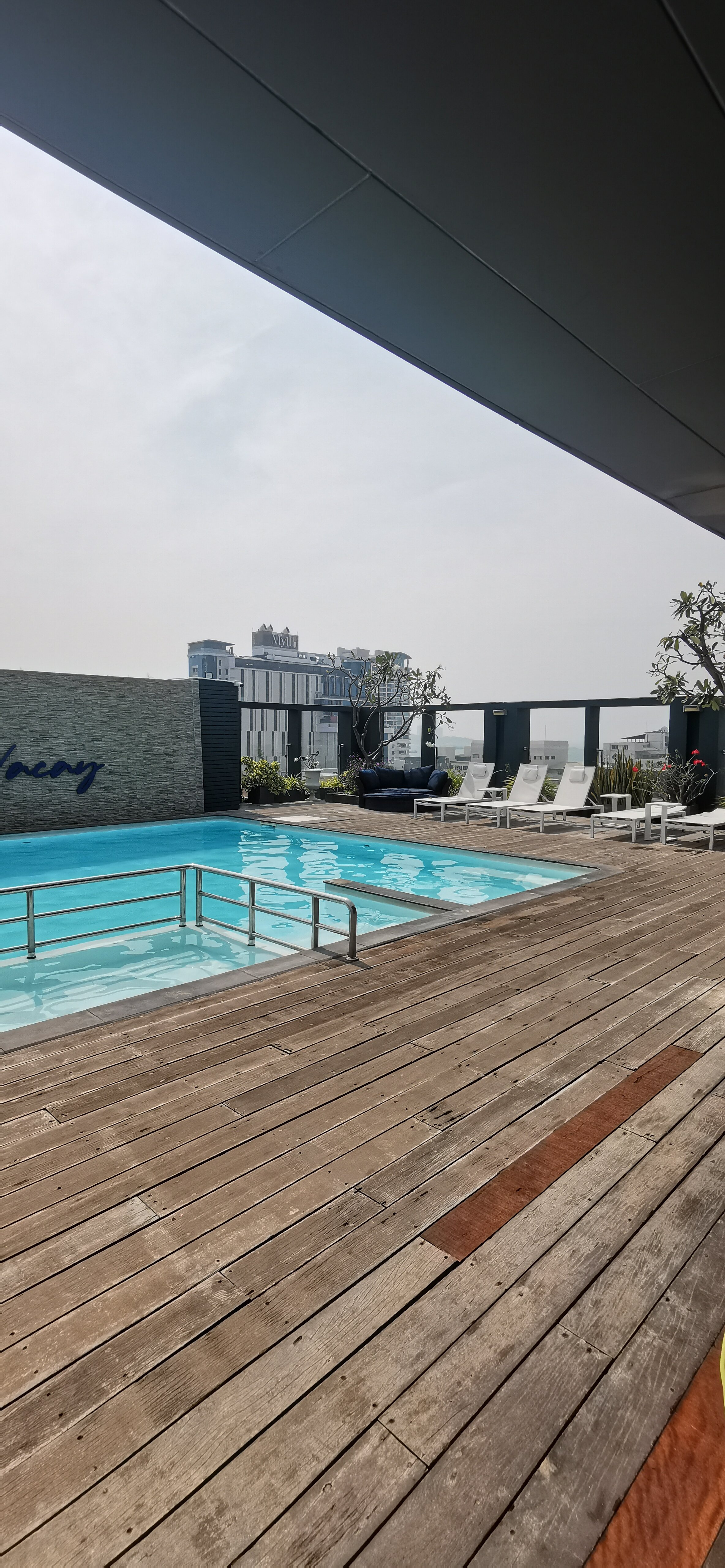 Фото Empress Pattaya Hotel