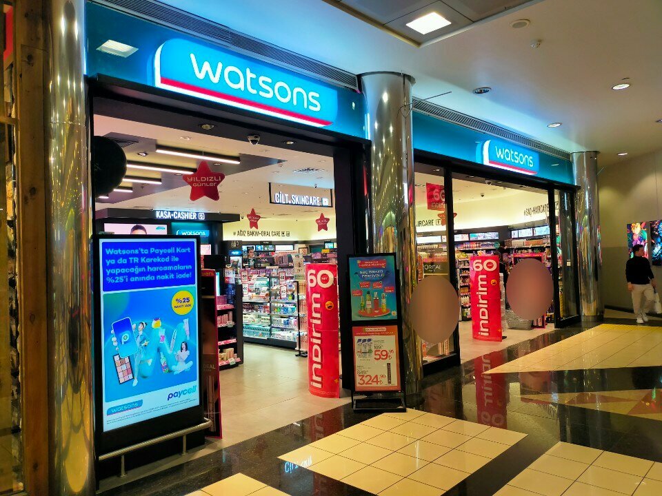 متجر بيع العطور ومستحضرات التجميل Watsons Antalya Migros ، أنطاليا، صورة