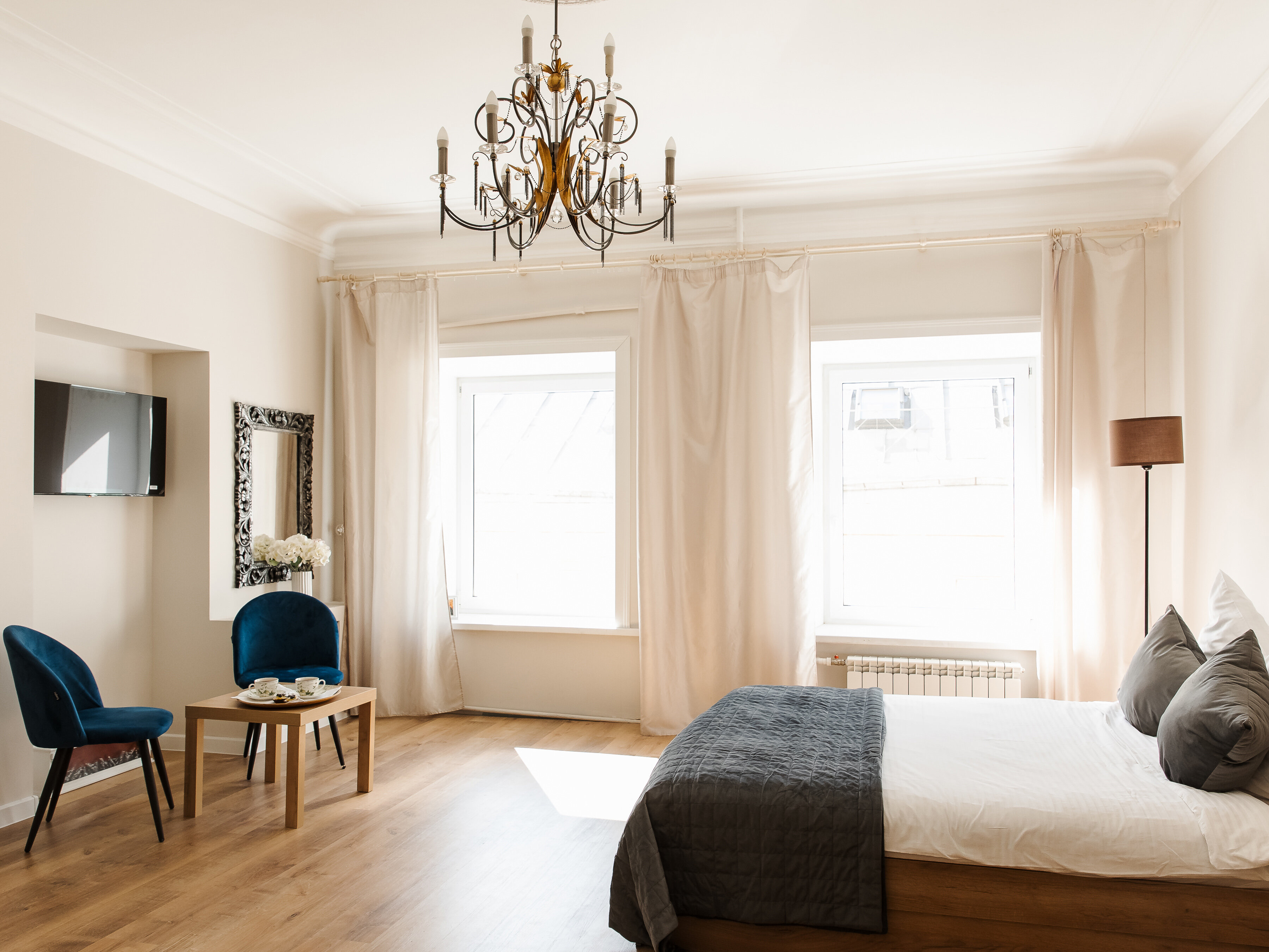 Фото 300 метров от Эрмитажа