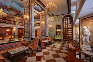 Гостиница Hotel The Royal Plaza