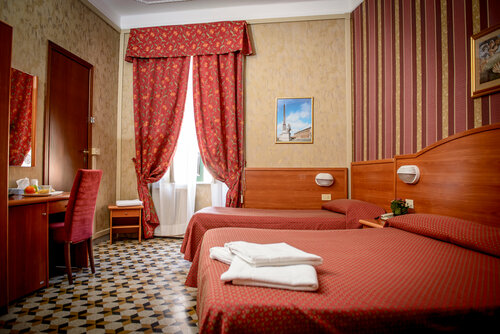 Гостиница Hotel Emmaus в Риме