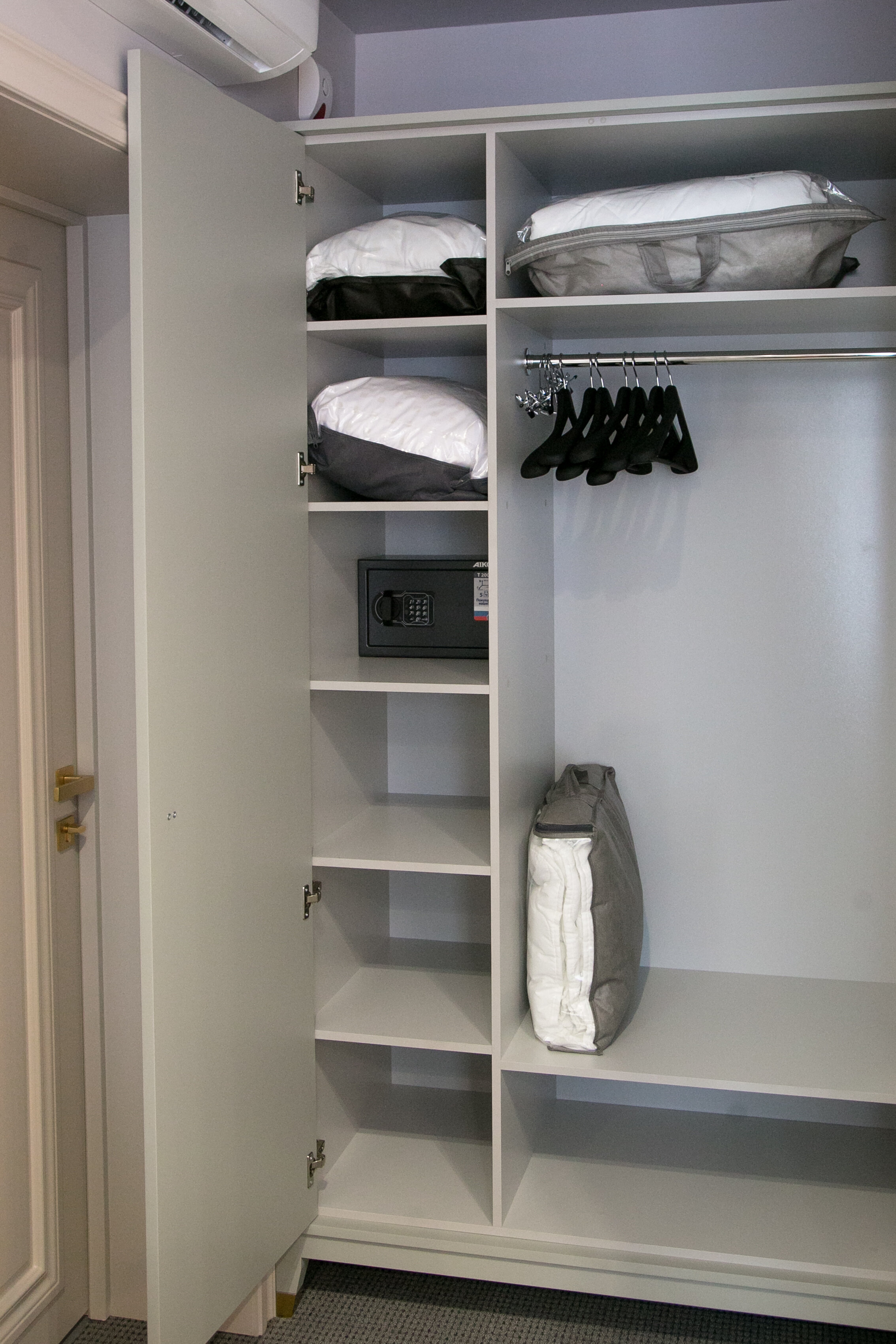 Фото Империя